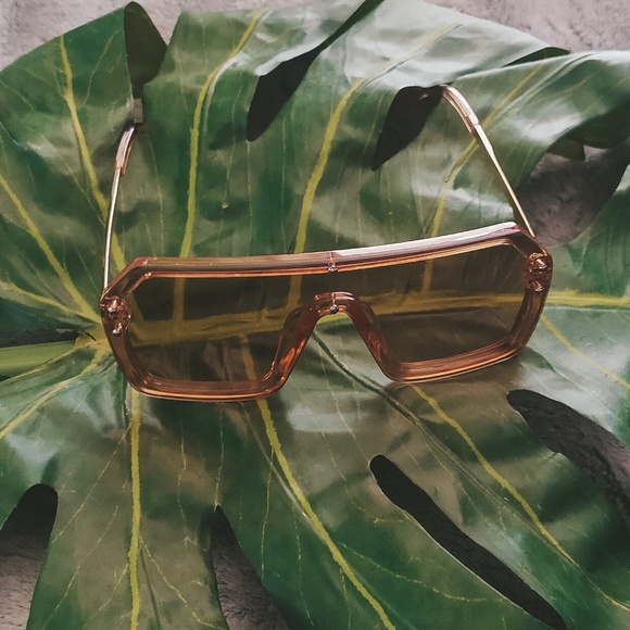 2/$40 Flewed Out Sunglasses Beige - Picture 4 of 6